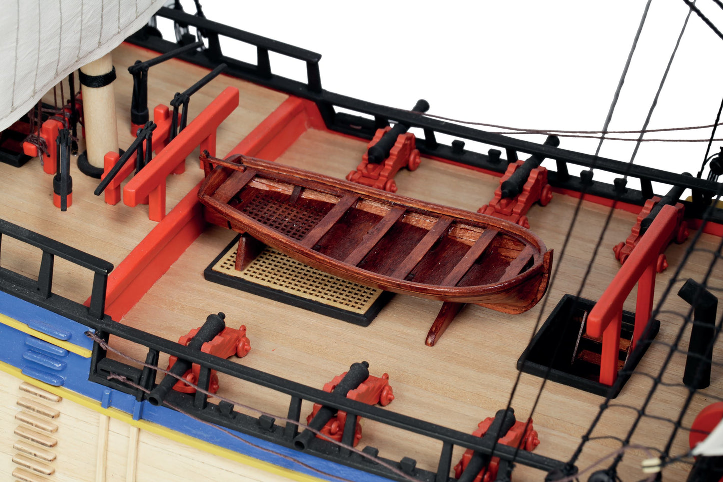 Billing Boats - 1:50 HMS Endeavour