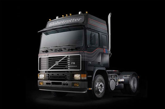 Italeri - 3923s Volvo F-16 Globetrotter 1/24 Scale
