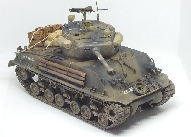 Italeri - M4A3E8 Sherman "Fury" 1:35 Scale