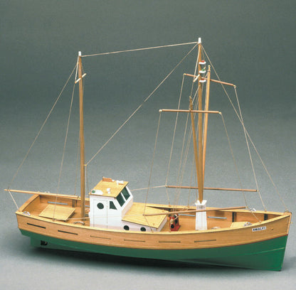 Mantua - 702 Amalfi Mediterranean Fishing Boat 1:35