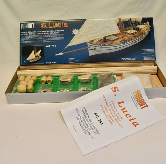 Mantua - 744 Santa Lucia Cargo Ship 1:43