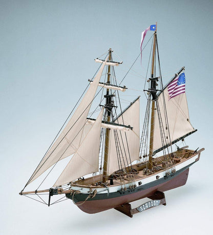 Dusek-Mamoli - Mamoli MV50 Newport - Wood Plank-On-Frame Ship Model Kit -Length 520 mm (21"), Height: 350 mm (14") Scale 1/57
