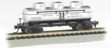 Bachmann - N 3-Dome Tank Car Ncw