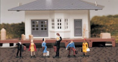Bachmann - Ho Waiting Passengers