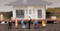 Bachmann - Ho Waiting Passengers