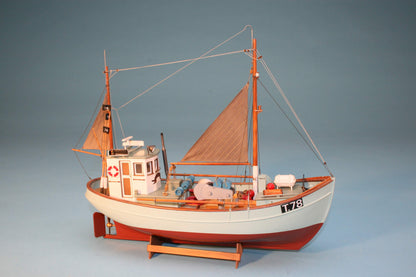 Billing Boats - Norden 1:30 Scale - Plank on Bulkhead