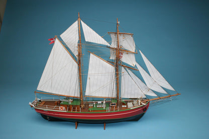 Billing Boats - 1:50 Lilla Dan -Wooden hull