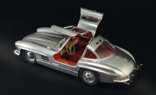 Italeri - 3612s MERCEDES-BENZ 300 SL GULLWING 1/16 Scale