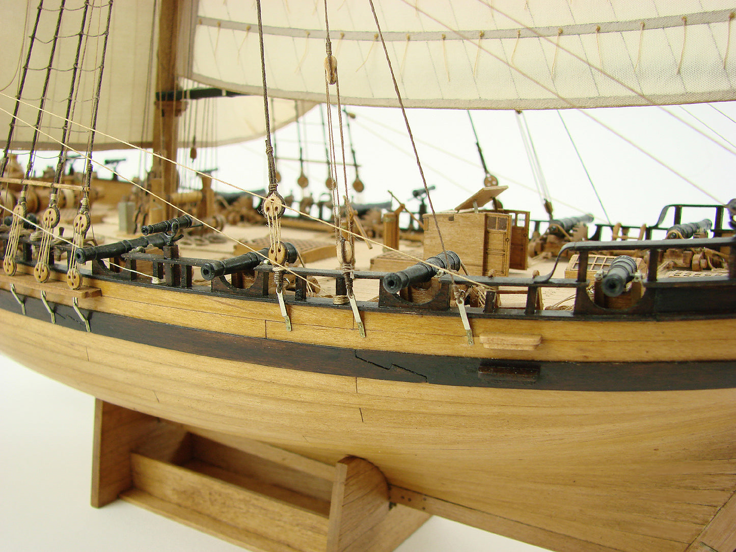 Shipyard HMS Rattlesnake 1776 Scale 1:72