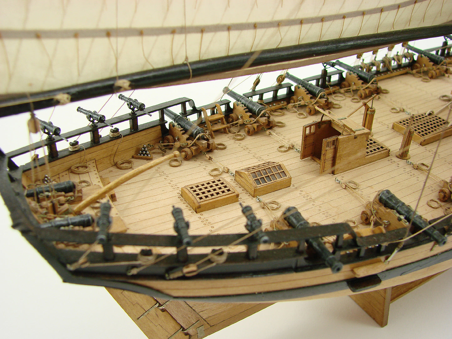 Shipyard HMS Rattlesnake 1776 Scale 1:72