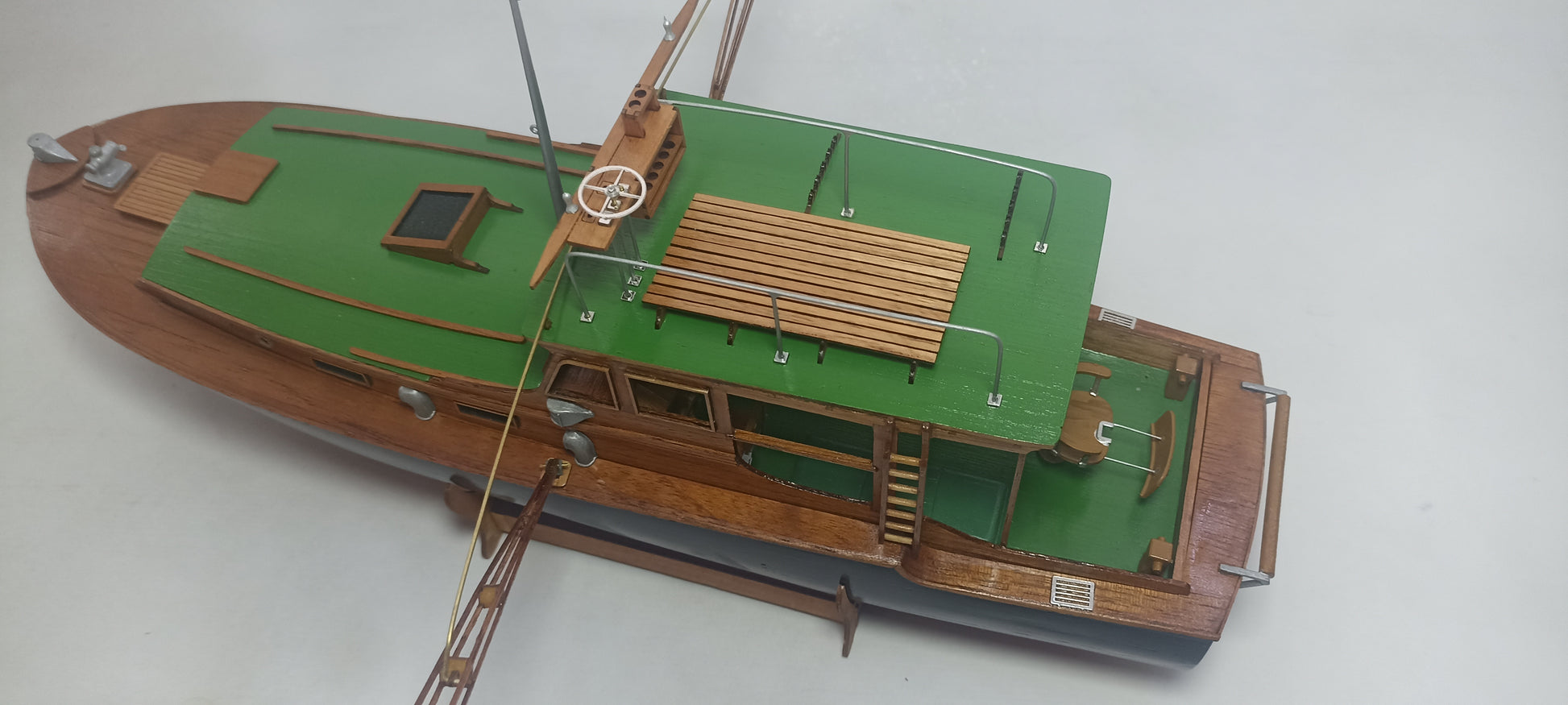 ernest hemingways fishing box Model Shipways Ernest Hemingway's Pilar