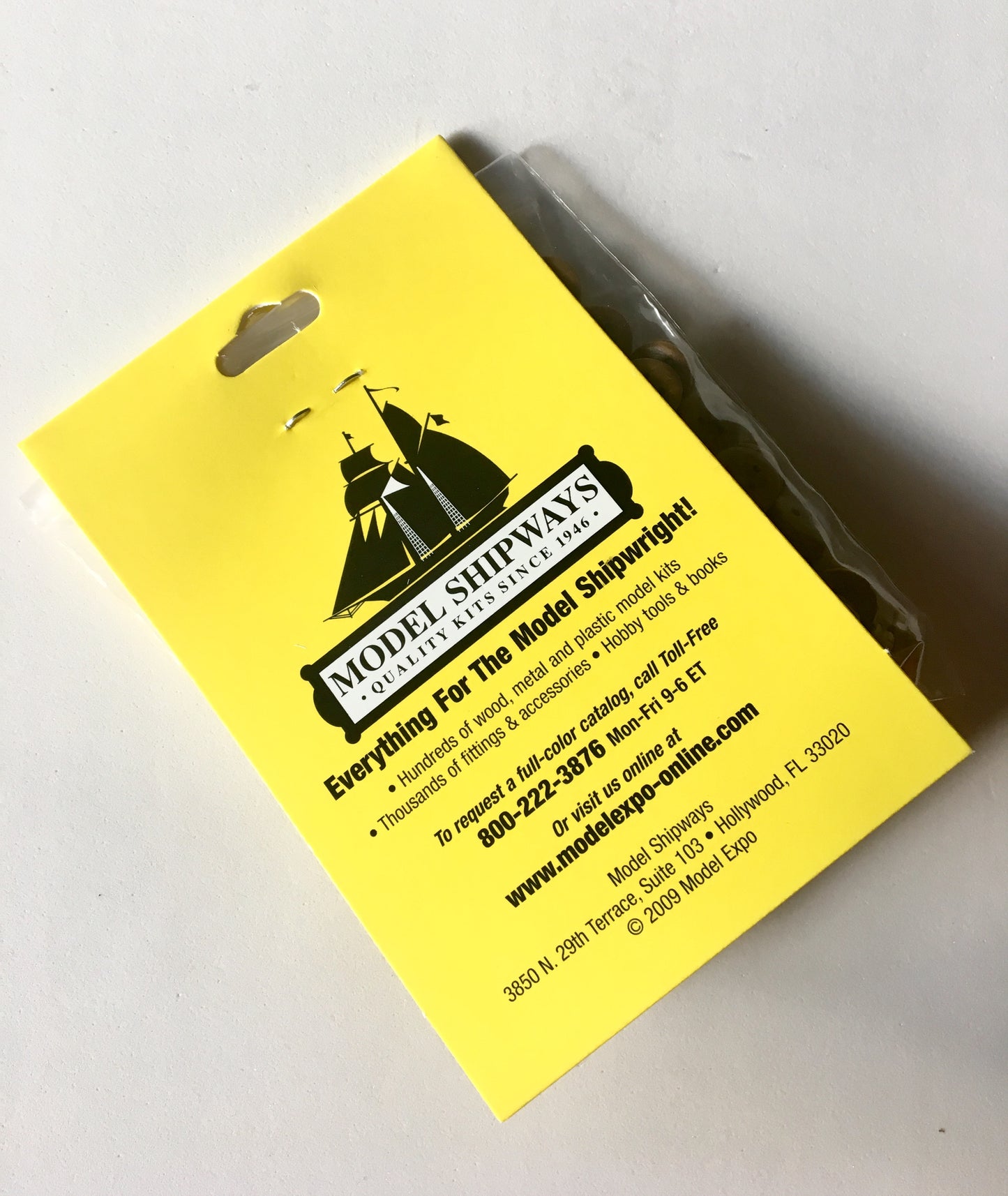 Model Expo - 3/8" (9mm) Walnut Deadeye 150 pcs