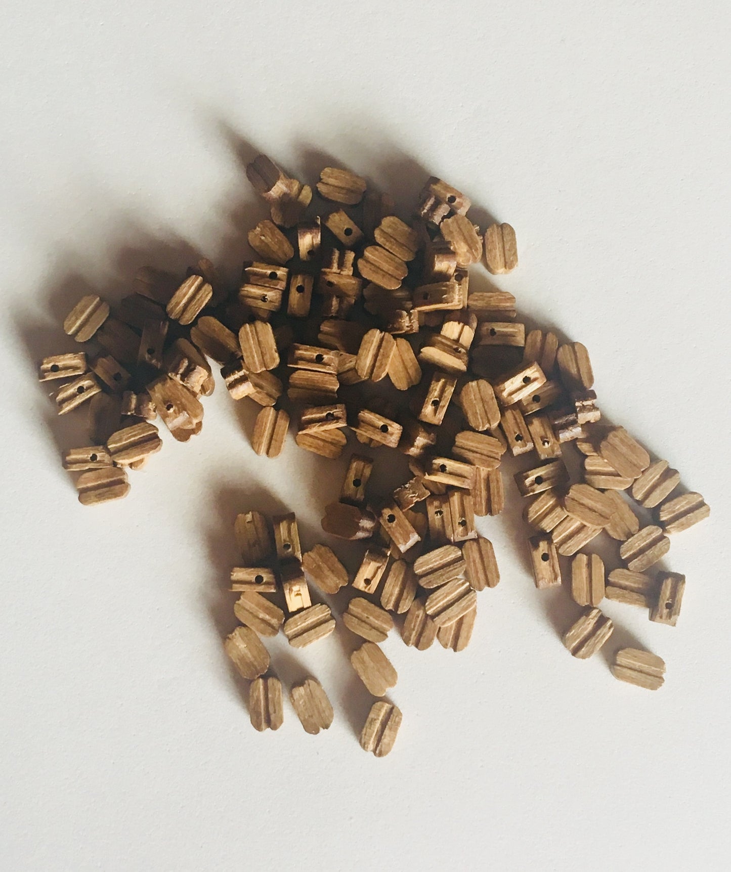 Model Expo - 1/4" (7mm) Walnut Single Sheave Block 150 pcs