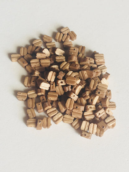 Model Expo - 1/8" (3mm) Walnut Single Sheave Block 150 pcs