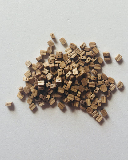 Model Expo - 3/32" (2.5mm) Walnut Single Sheave Block 150 pcs