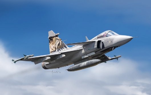 Italeri - JAS 39 Gripen Swedish Fghtr:72