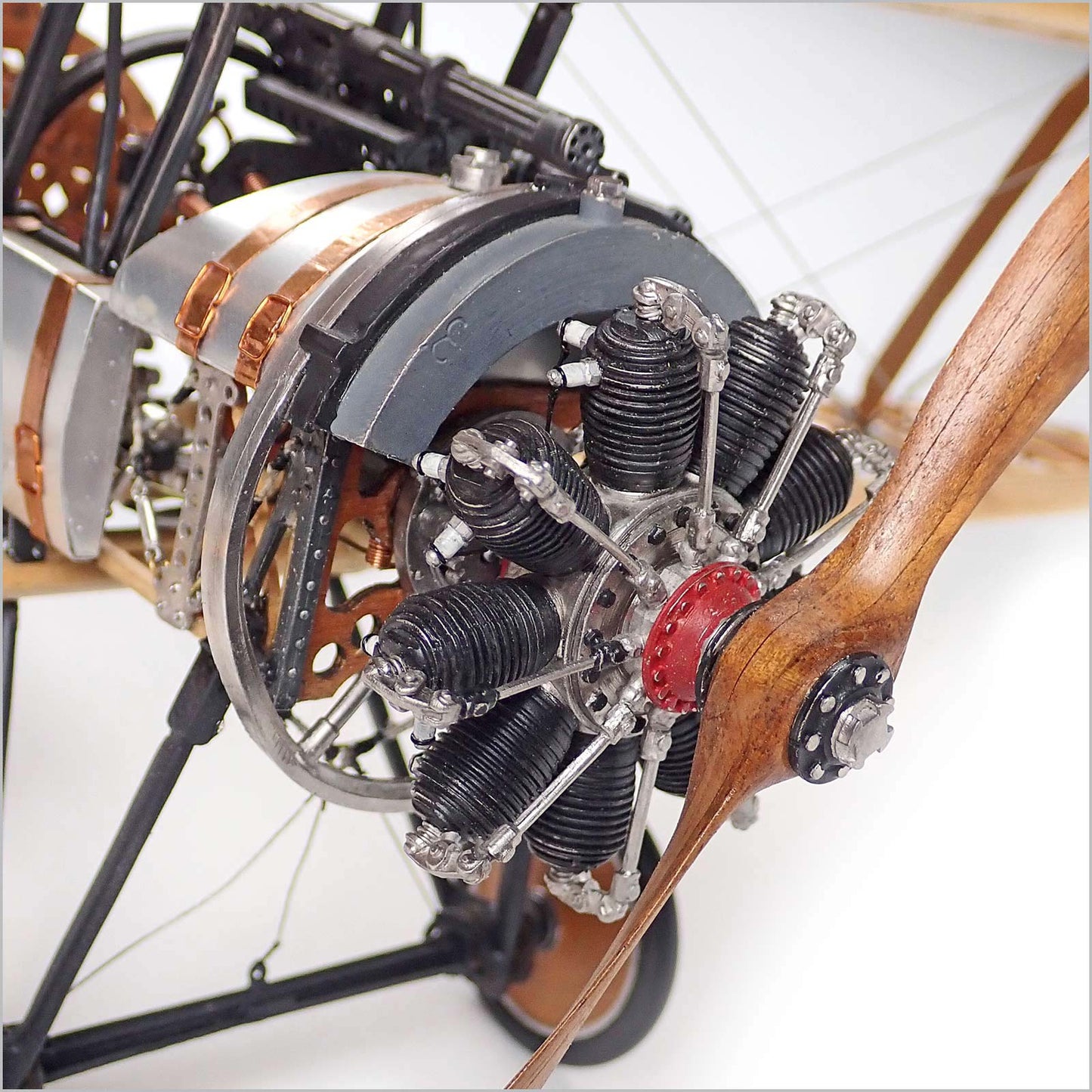 Model Airways Nieuport 28: Eddie Rickenbacker’s WWI Fighter – 1:16 Scale Museum-Quality Kit