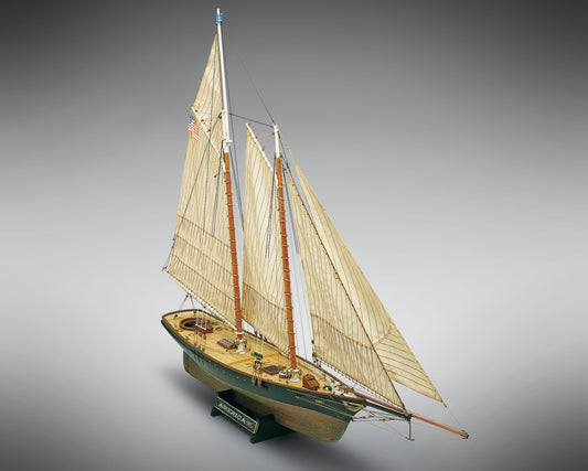Dusek-Mamoli - Mamoli MV26 - Yacht America - Wood Plank-On-Bulkhead Model Ship Kit - Scale: 1/66Length: 790 mm (31"), Height: 580mm (23")
