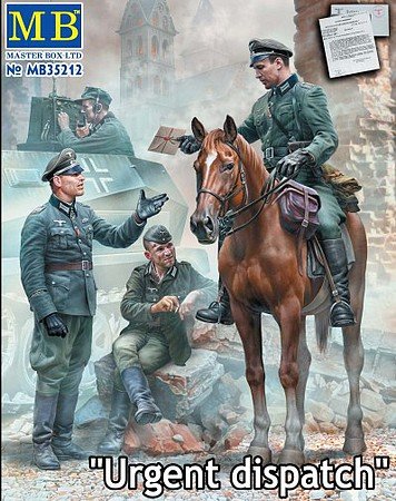 MB - Urgent Dispatch WWII Germans 1:35