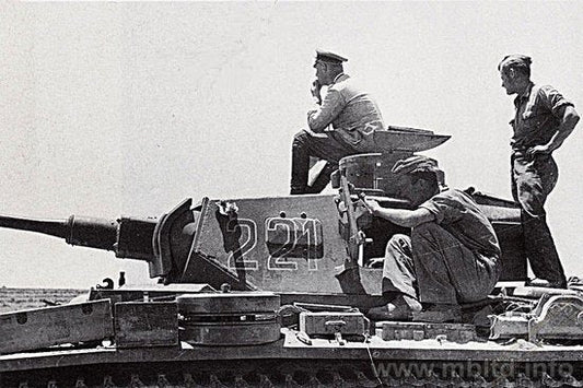 MB - Rommel Dak Ww-Ii 6fig 1:35
