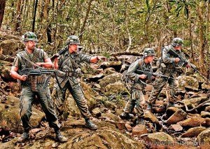 MB - Jungle Patrol Vietnam 1:35