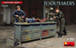 Mini Art - Toolmakers w/workbench + acces. 1:35