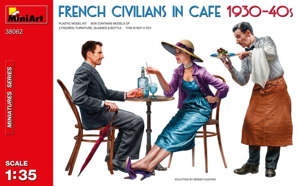 Mini Art - French Civilians in Cafe w/waiter 1:35
