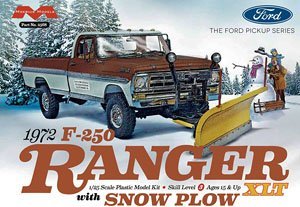 Moebius - 1972 Ford F-250 4x4 W/snow plow 1:25