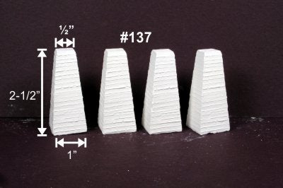 Monroe - HOn3 Pylon Bent Footings 4pk
