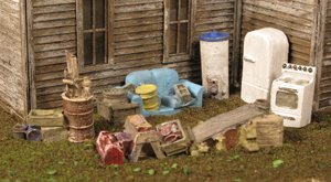 Monroe - Ho Back Yard Junk