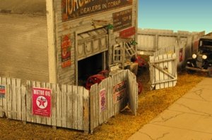 Monroe - N Junk Yard Fence