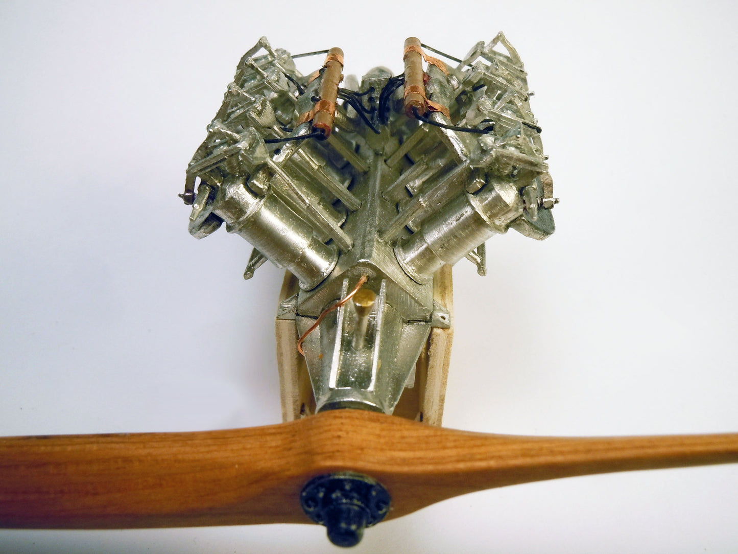 Model Airways Curtiss OX-5 V8 Aircraft Engine 1917 Scale 1:16