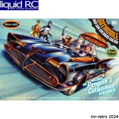 Polar Lights - 1966 Batmobile w/Catwoman & Penguin 1:25