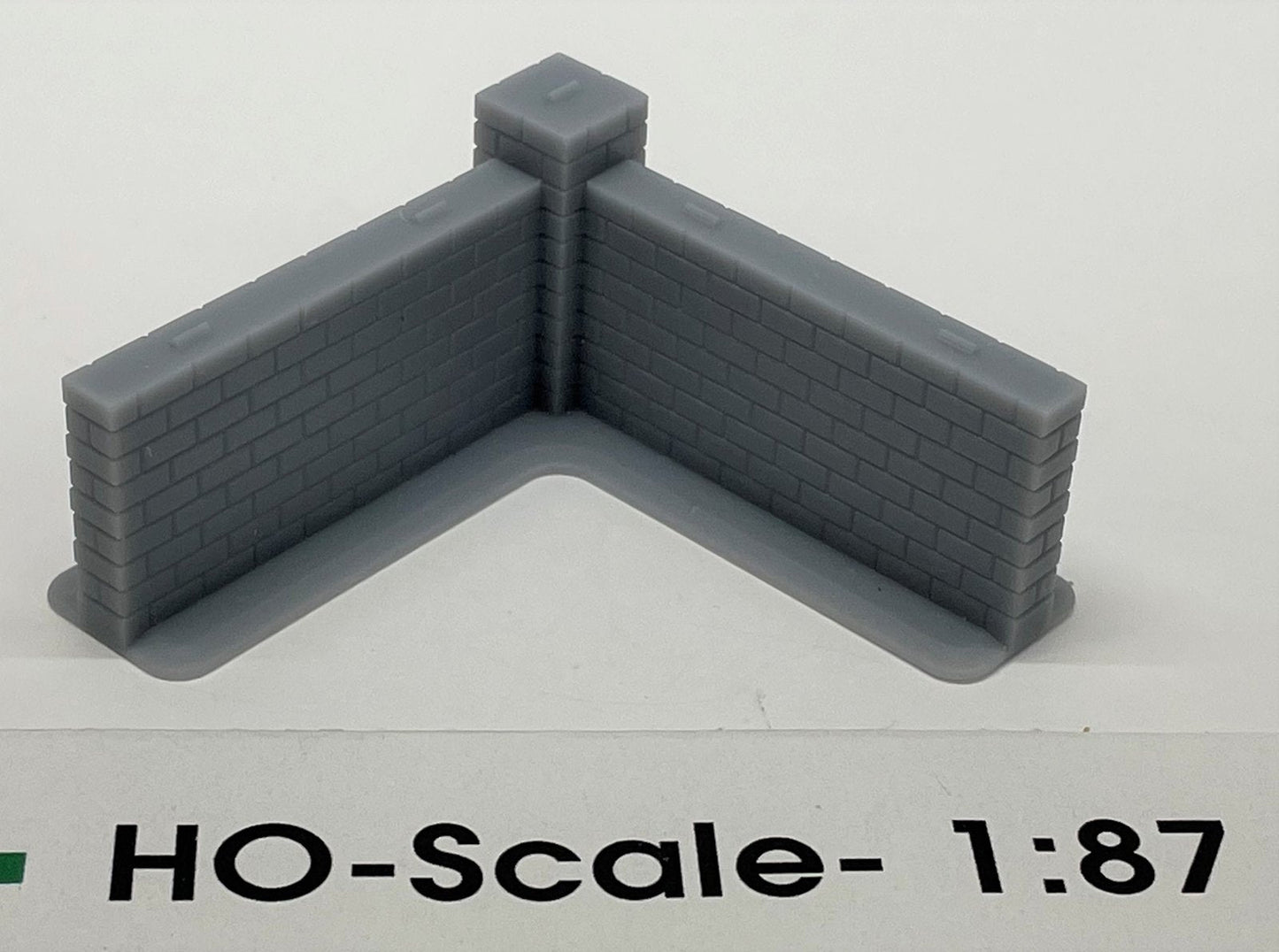 Phoenix - HO 7' Brick Wall 90 Degree Corner