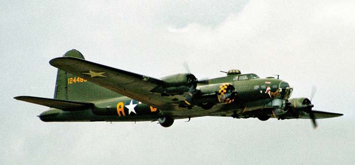 Revell - B-17G FLYING FORTRESS 1:72