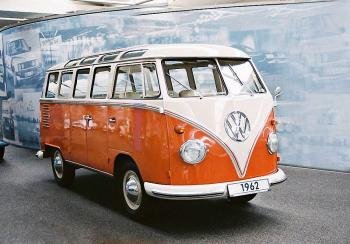 Revell - Vw Type 2 T1 Samba Bus 1:16