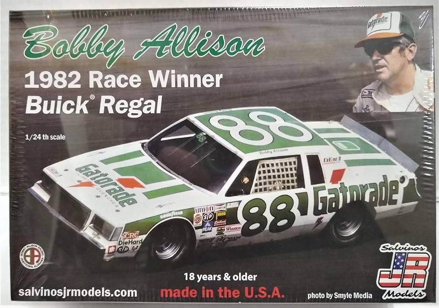Salvinos Jr - '82 Bobby Allison MC Flat Nose 1:24