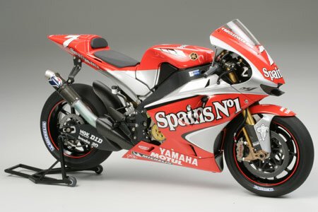 Tamiya - Yamaha YZr-Mi '04 1:12
