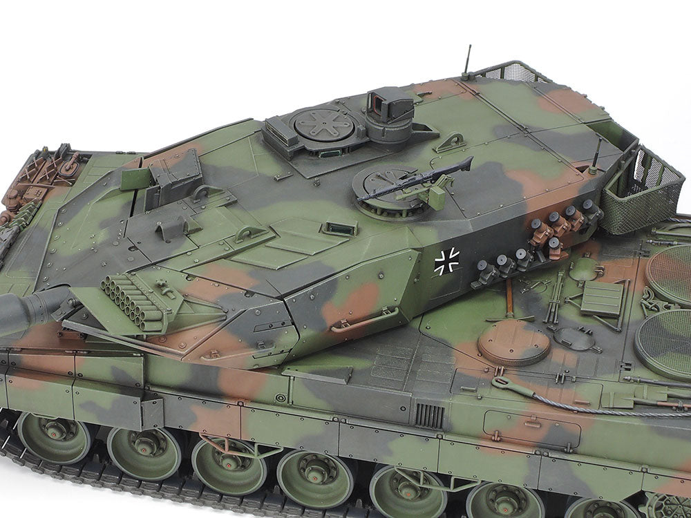 Tamiya - Leopard 2 A6 Main Battle Tank 1:35