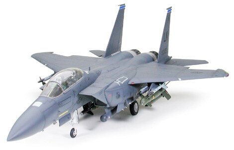 Tamiya - F-15E Bunker Buster 1:32