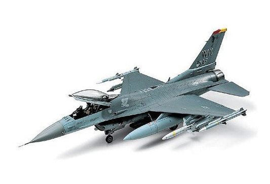 Tamiya - F-16Cj Fighting Falcon 1:72