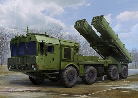 Trumpeter - Russian 9A53 Uragan-1M MLRS Tornado-s:35