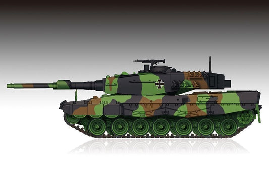 Trumpeter - German Leopard 2A4 MBT 1:72