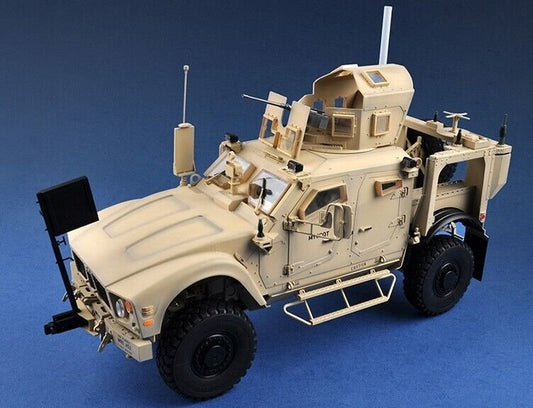 Trumpeter - M1240 M-ATV MRAP 1:72