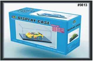 Trumpeter - Show Case W/black Base 1:25