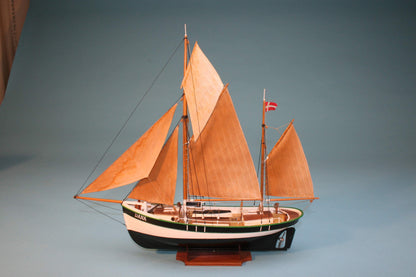 Billing Boats - 1:60 Dana - Plastic hull