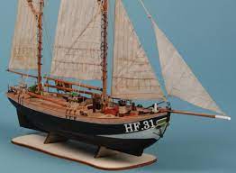 Dusek-Mamoli - Maria HF31 German Fishing Ewer Wood Model Ship Kit D016 Scale 1:72
