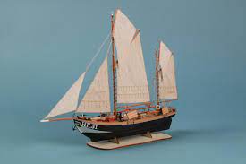 Dusek-Mamoli - Maria HF31 German Fishing Ewer Wood Model Ship Kit D016 Scale 1:72