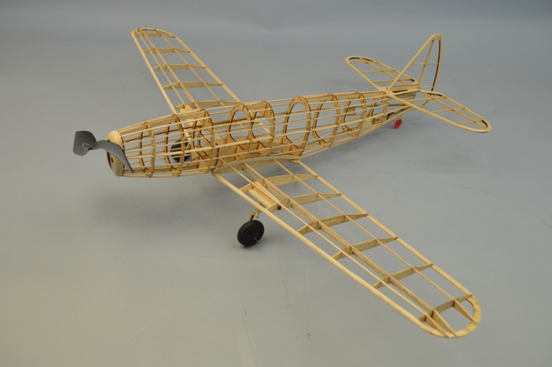 Dumas - #0341 Fairchild PT-19 (30'' Wingspan) Model Airplane Kit - Laser Cut Wood