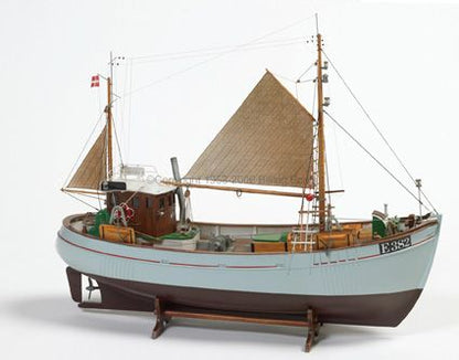 Billing Boats - Scale Mary Ann - Plank on Bulkhead 1:33